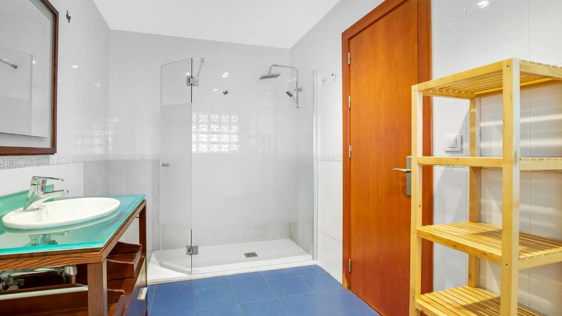 Apt Alameda De Colon Solo Familias Μάλαγα