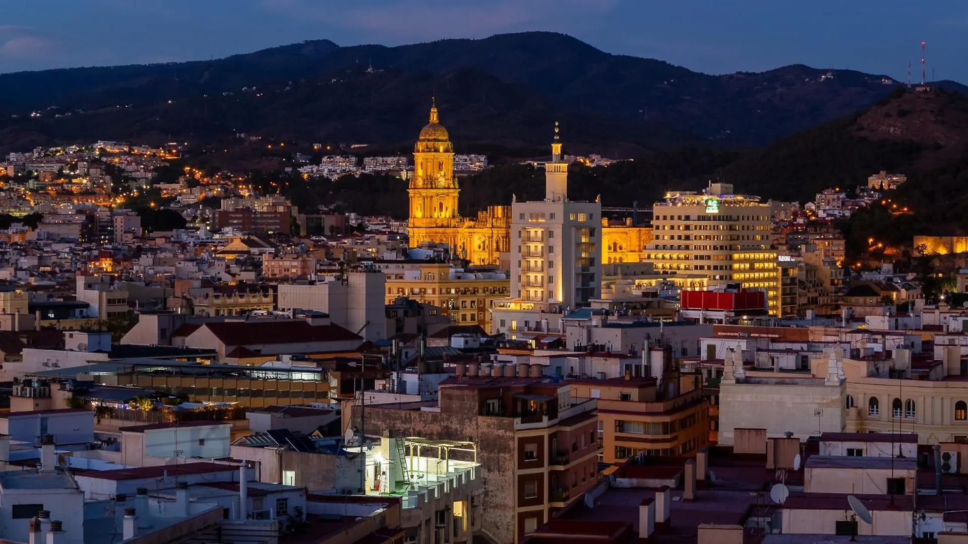 Apt Alameda De Colon Solo Familias Malaga Spain