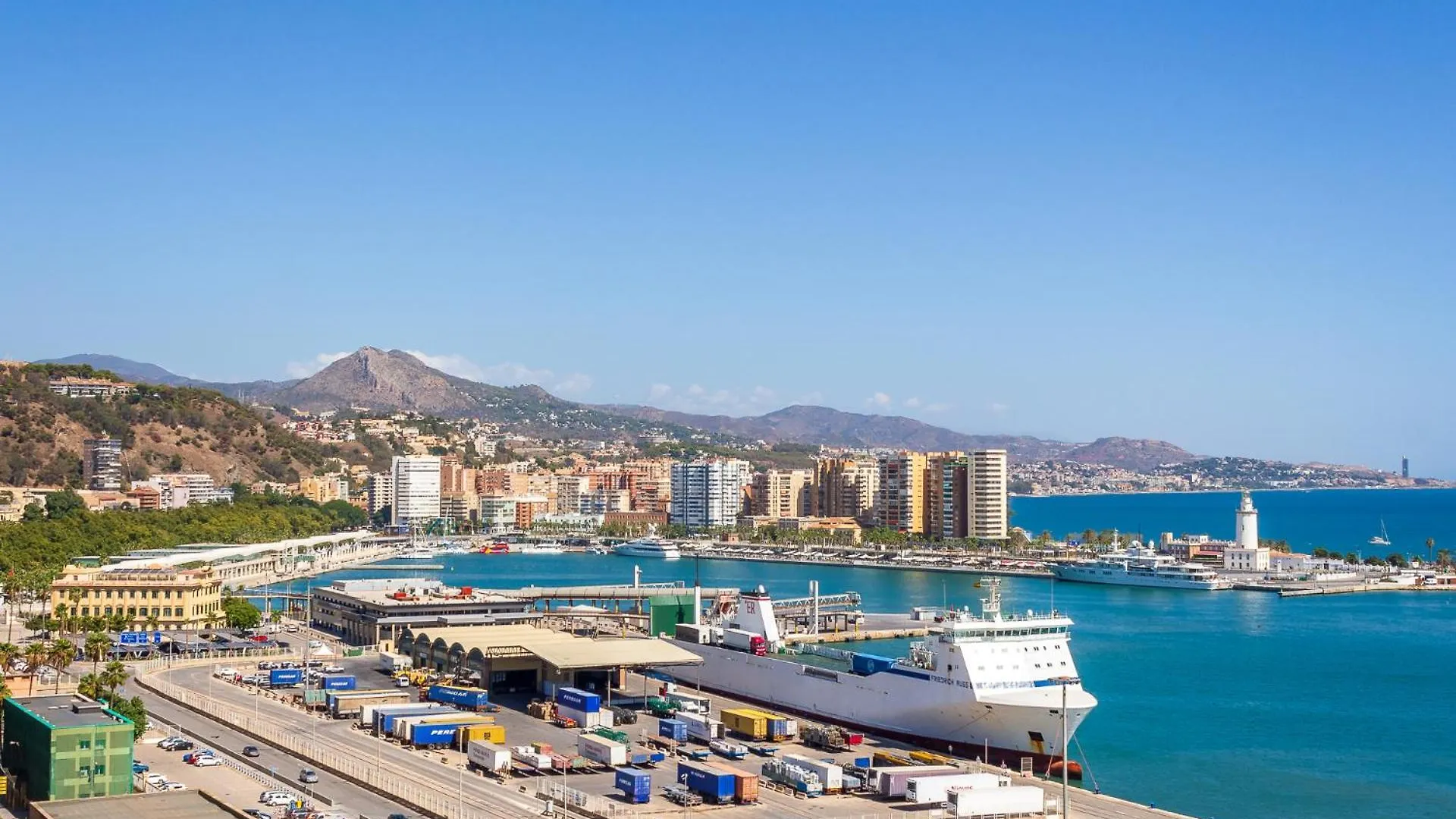 Daire Apt Alameda De Colon Solo Familias Málaga